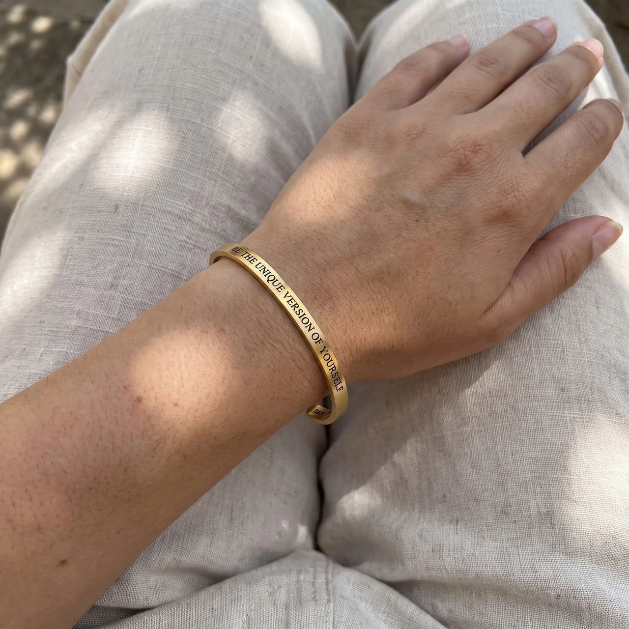 Engraved bracelet — worn, real size, gold | SKU: btuvoy-g