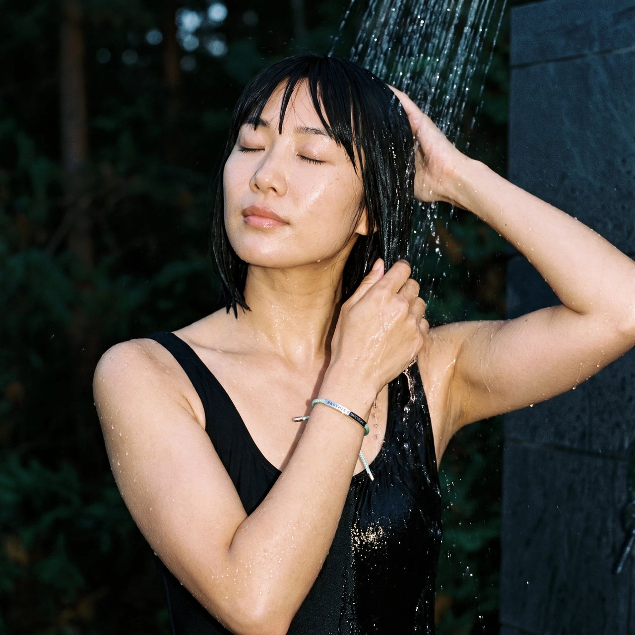 Engraved bracelet — worn in the shower, waterproof, silver | SKU: lamenthe-wg