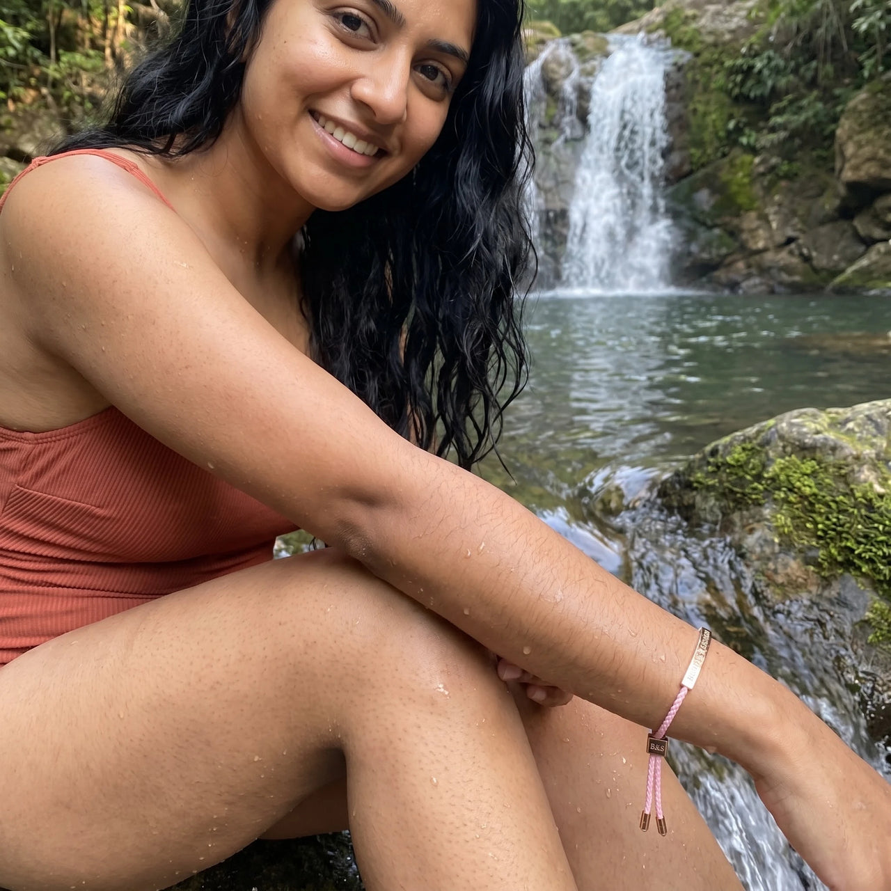String bracelet — worn in the water, waterproof, rose gold | SKU: lecorail-rg
