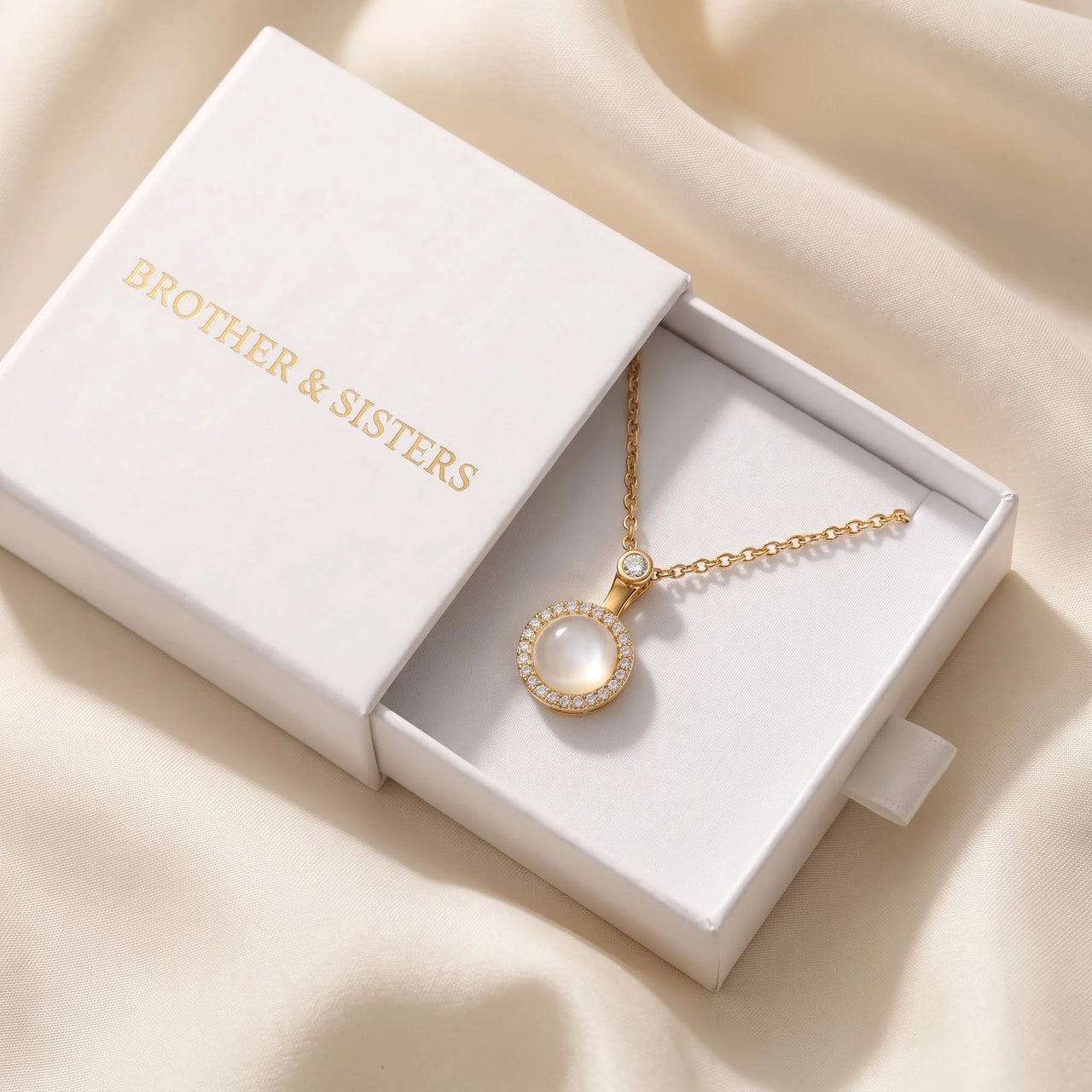 Moonstone necklace — in the gift box, gold | SKU: lelunaire